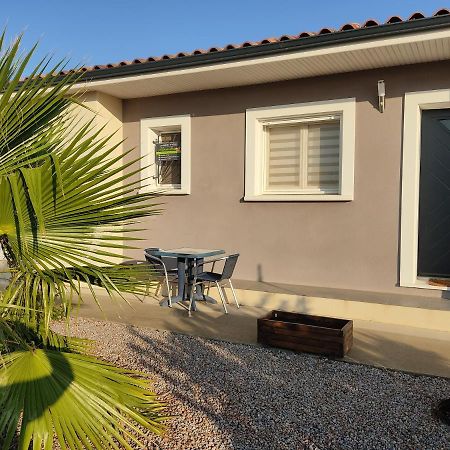 Almendra34480 Magalas Exterior foto